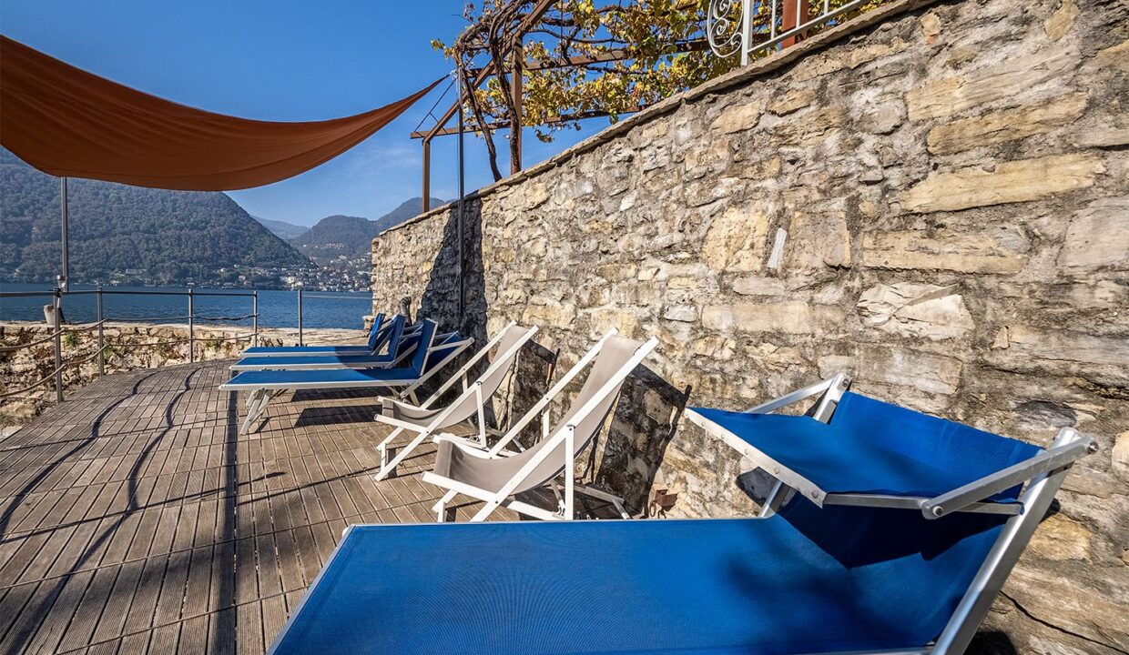 Appartamenti Fronte Lago Como Lezzeno con Darsena