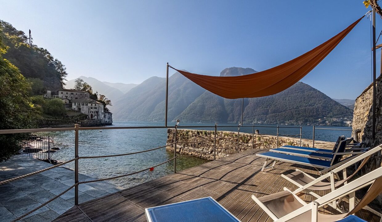 Appartamenti Fronte Lago Como Lezzeno con Darsena