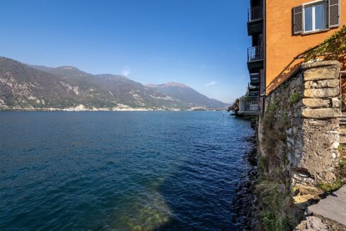 Appartamenti Fronte Lago Como Lezzeno con Darsena
