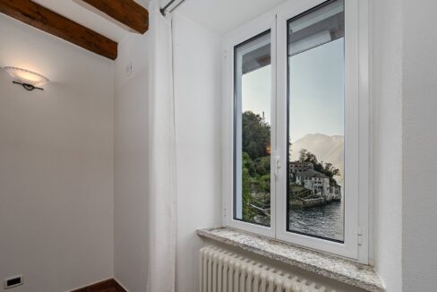 Appartamenti Fronte Lago Como Lezzeno con Darsena
