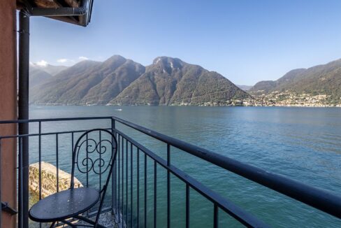 Appartamenti Fronte Lago Como Lezzeno con Darsena