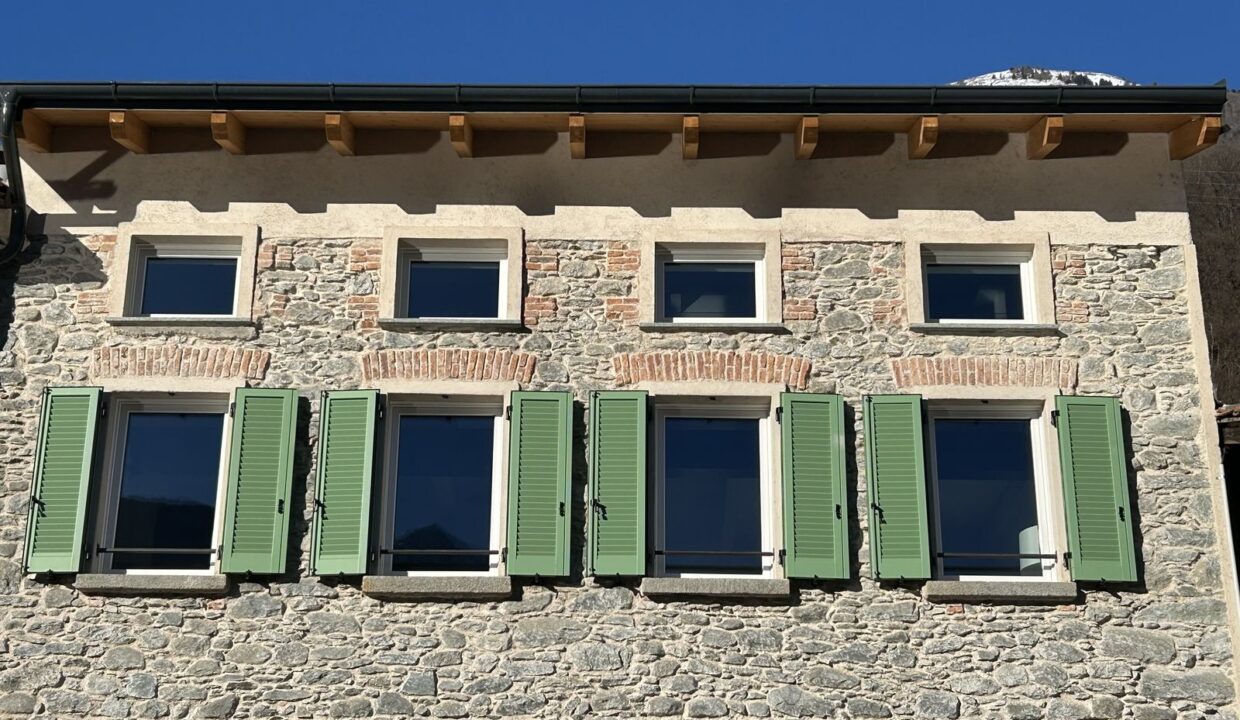 Appartamento Mantello con Giardino e Garage