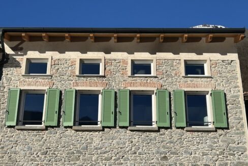 Appartamento Mantello con Giardino e Garage
