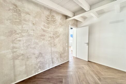 Appartamento Mantello con Giardino e Garage
