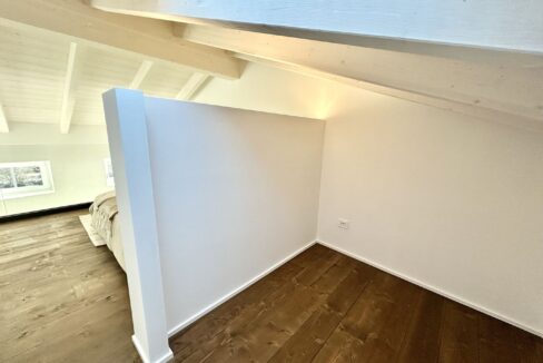 Appartamento Mantello con Giardino e Garage