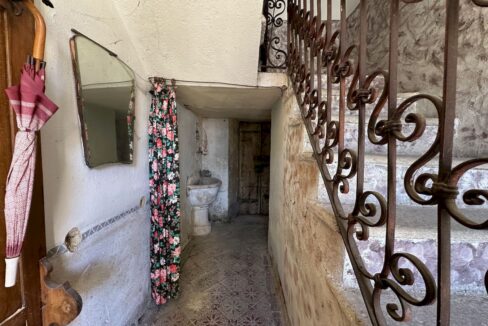 Casa Indipendente Dongo Collinare con Terreno
