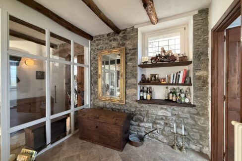 Cremia Casale Restaurato con Giardino e Vista Lago Como