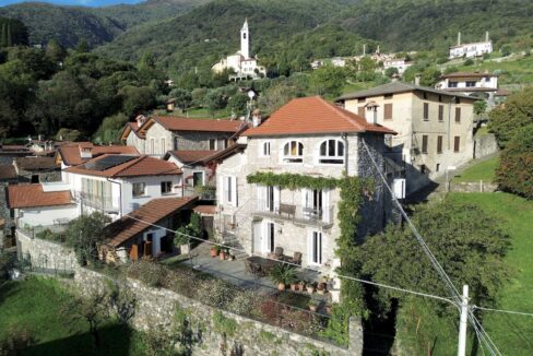 Cremia Casale Restaurato con Giardino e Vista Lago Como