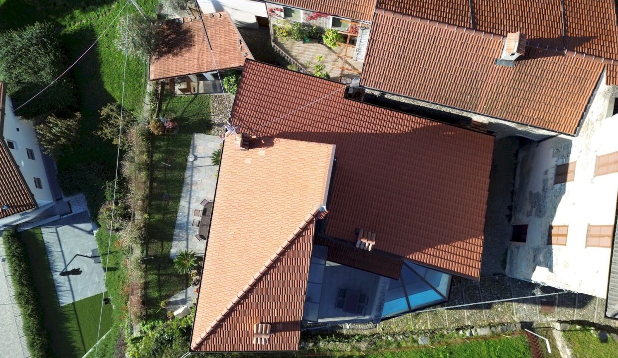 Cremia Casale Restaurato con Giardino e Vista Lago Como