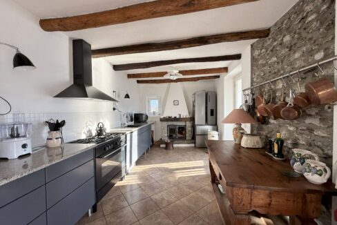 Cremia Casale Restaurato con Giardino e Vista Lago Como
