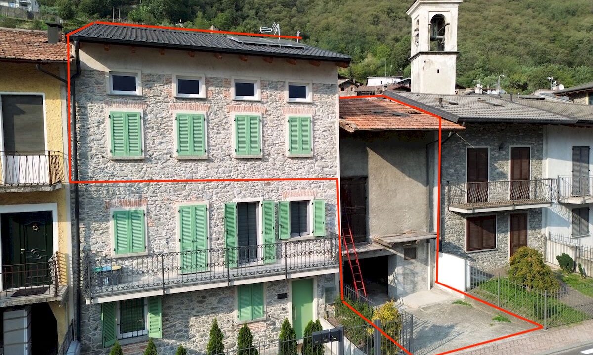 Appartamento Mantello con Giardino e Garage