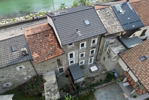 Appartamento Mantello con Giardino e Garage