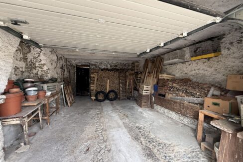 Appartamento Mantello con Giardino e Garage