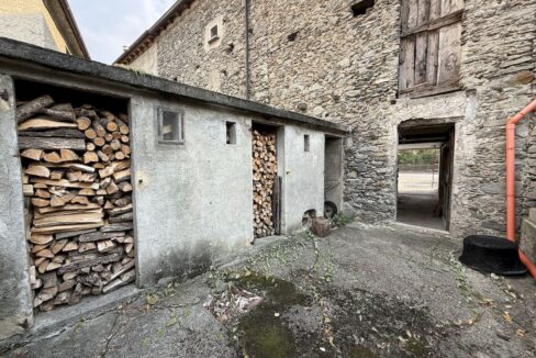 Appartamento Mantello con Giardino e Garage