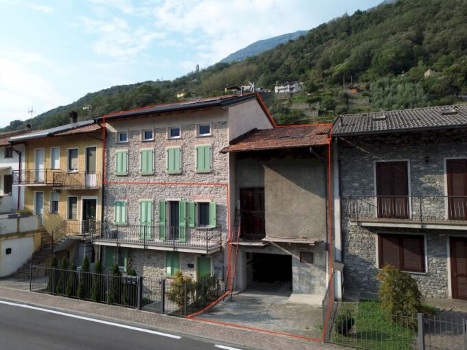 Appartamento Mantello con Giardino e Garage
