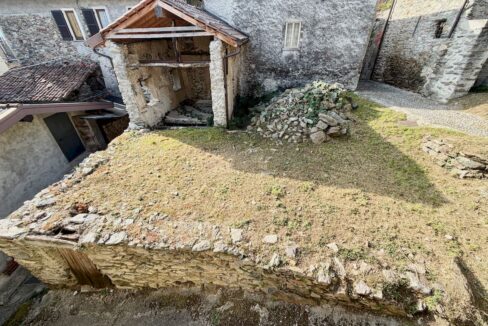 Gravedona ed Uniti Rustico Indipendente con Giardino