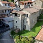 Gravedona ed Uniti Rustico Indipendente con Giardino