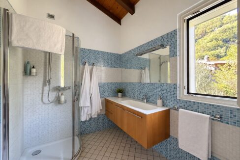 Lago Como Villa Moderna con Giardino - Dongo