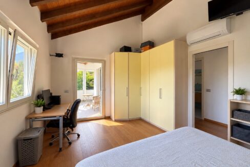 Lago Como Villa Moderna con Giardino - Dongo