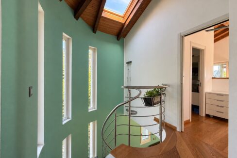 Lago Como Villa Moderna con Giardino - Dongo