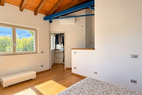 Lago Como Villa Moderna con Giardino - Dongo