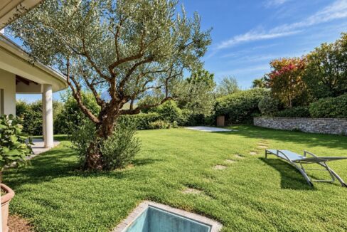 Lago Como Villa Moderna con Giardino - Dongo