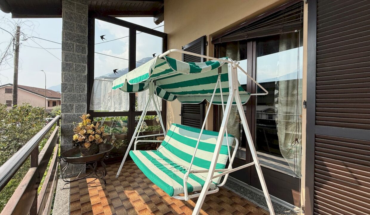Villa Indipendente Dongo con Giardino 200mt Lago