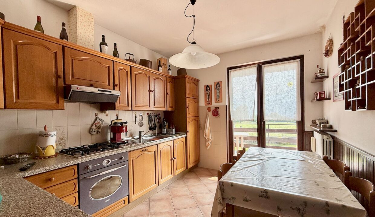 Villa Indipendente Dongo con Giardino 200mt Lago