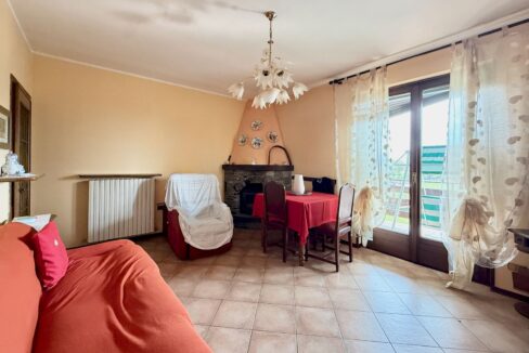 Villa Indipendente Dongo con Giardino 200mt Lago
