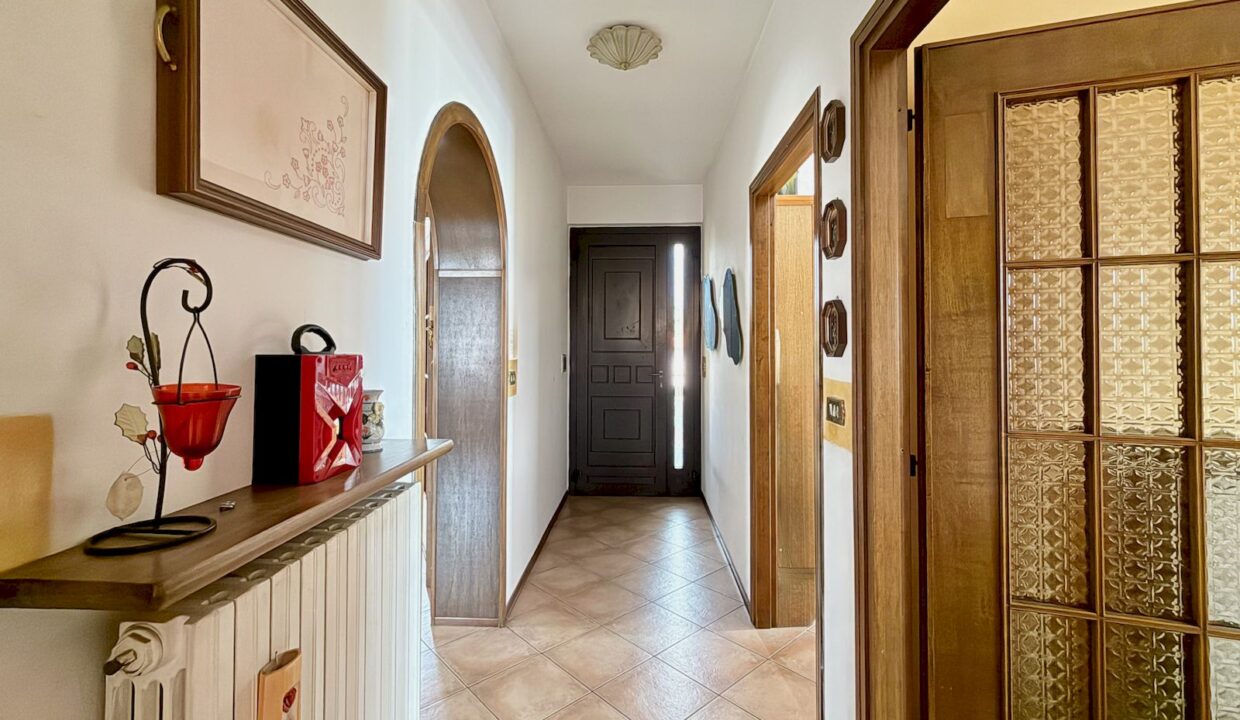 Villa Indipendente Dongo con Giardino 200mt Lago