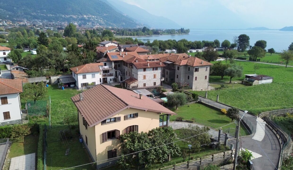 Villa Indipendente Dongo con Giardino 200mt Lago
